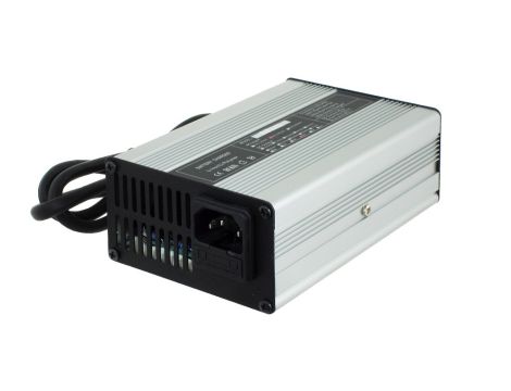 Charger 8SF LiFePO4  25,6V 7A 240W